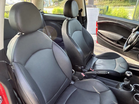 Used 2011 MINI Cooper S image 32