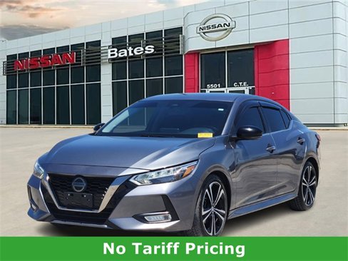 Used 2021 Nissan Sentra SR image 2