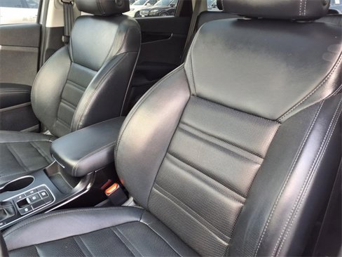Used 2020 Kia Sorento SX image 6