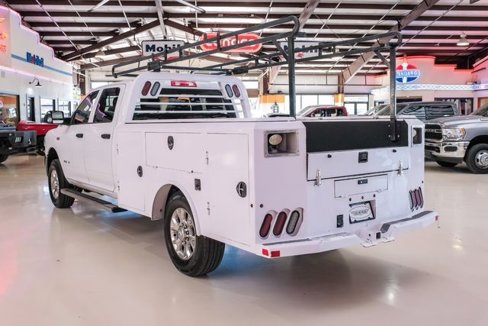 Used 2020 RAM 3500 Tradesman w/ Chrome Appearance Group image 4