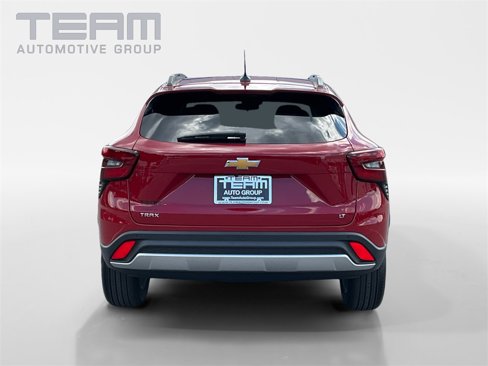 New 2026 Chevrolet Trax LT w/ Driver Confidence Package image 6