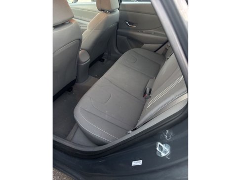Used 2023 Hyundai Elantra SEL w/ Convenience Package image 4