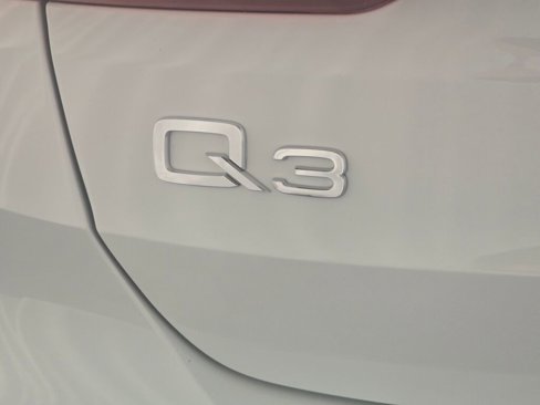 Used 2022 Audi Q3 2.0T Premium Plus image 30