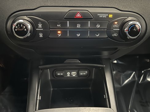 Used 2020 Kia Sorento AWD V6 image 60