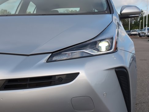 Used 2021 Toyota Prius L Eco image 30