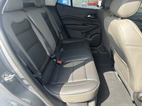 New 2025 Chevrolet Trax ACTIV w/ Sunroof Package image 11