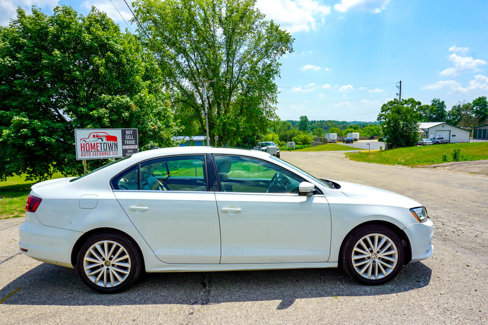 Used 2016 Volkswagen Jetta SEL w/ Lighting Package image 2
