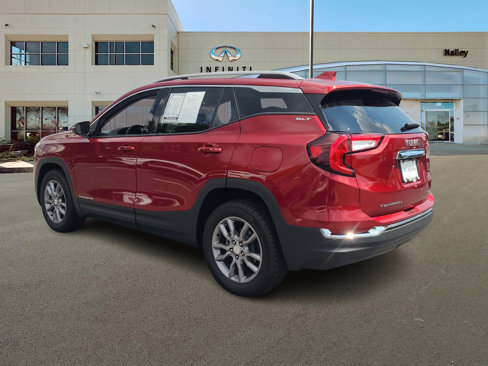 Used 2024 GMC Terrain SLT image 8