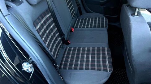 Used 2007 Volkswagen GTI 4-Door image 36