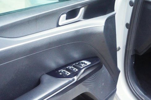 Used 2022 Kia K5 GT-Line image 23