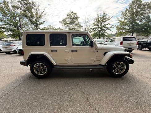 Used 2018 Jeep Wrangler Unlimited Sahara image 17