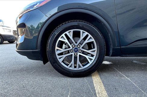 Used 2022 Ford Escape SEL image 9