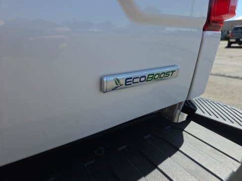 Used 2019 Ford F150 Lariat w/ Equipment Group 502A Luxury image 13
