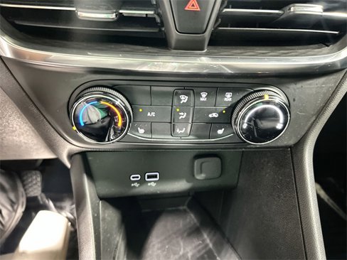 Certified 2024 Buick Encore GX Preferred w/ Comfort Package image 16