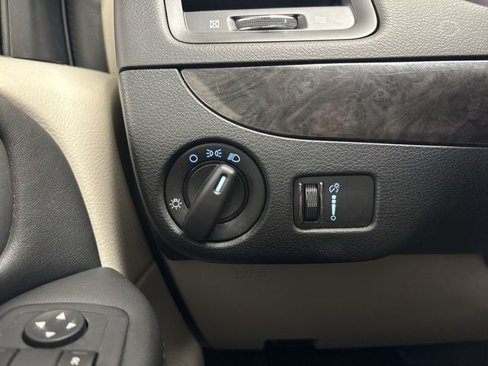 Used 2018 Dodge Grand Caravan SE image 26