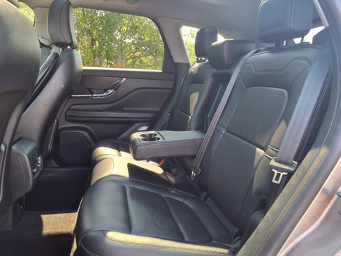 Used 2021 Lincoln Corsair Reserve w/ Sport Package image 10