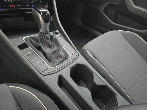 New 2025 Volkswagen Jetta Sport image 13