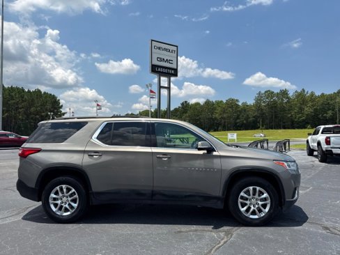 Used 2019 Chevrolet Traverse LT image 2