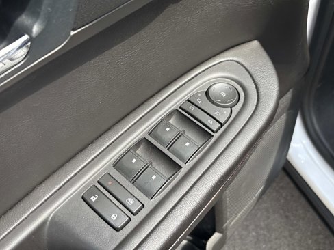 Used 2016 Chevrolet Traverse LTZ image 14