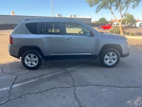 Used 2016 Jeep Compass Sport w/ Power Value Group image 10