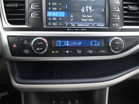 Used 2018 Toyota Highlander XLE image 9