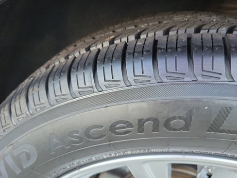 Used 2024 Honda CR-V EX image 11