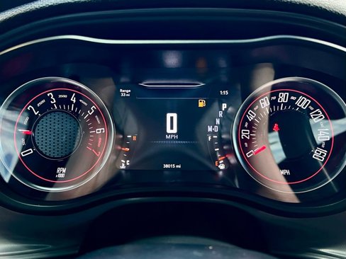 Used 2023 Dodge Challenger SXT image 21