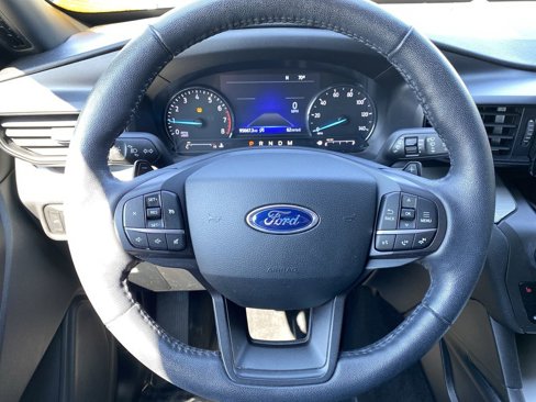 Used 2020 Ford Explorer XLT w/ Comfort Package image 18