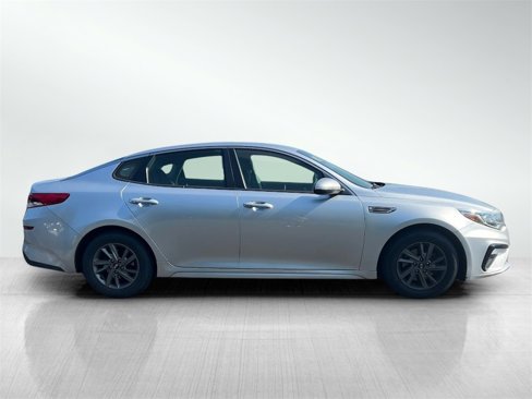 Used 2020 Kia Optima LX image 4
