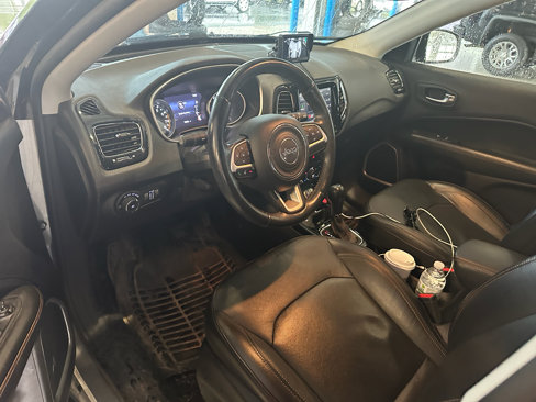 Used 2020 Jeep Compass Limited image 2