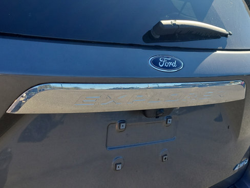 Used 2021 Ford Explorer XLT w/ Equipment Group 202A image 31
