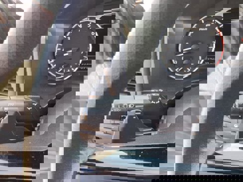 Used 2023 Nissan Rogue SV image 43