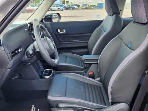 New 2025 MINI Cooper 2-Door Hardtop image 10