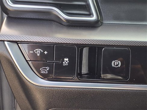 Used 2023 Kia Sportage SX image 11