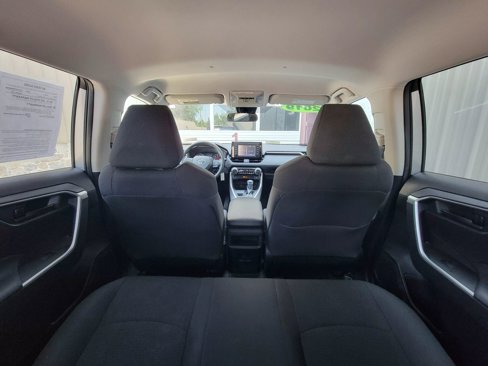 Used 2019 Toyota RAV4 LE image 16