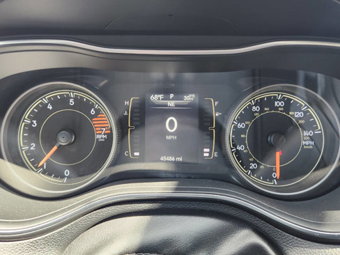 Used 2019 Jeep Cherokee Latitude w/ Cold Weather Group image 21