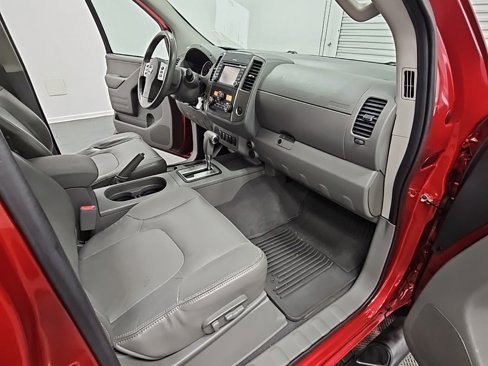 Used 2019 Nissan Frontier SL image 34