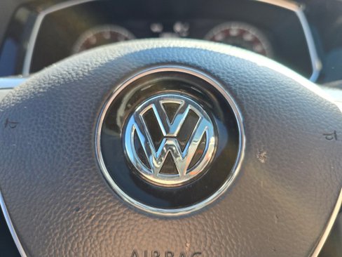 Used 2019 Volkswagen Jetta R-Line image 39