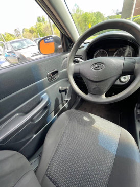 Used 2011 Hyundai Accent GS image 18