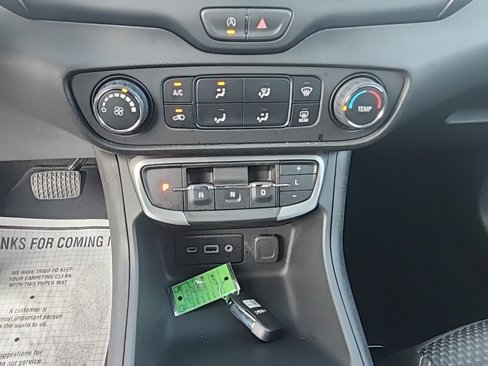 Certified 2024 GMC Terrain SLE image 31