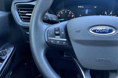 Used 2020 Ford Escape SE image 11