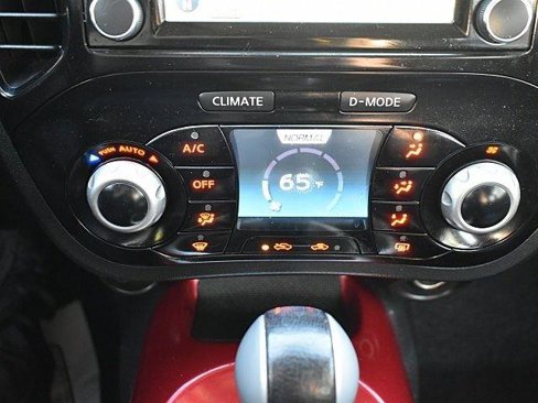 Used 2015 Nissan Juke SL image 24