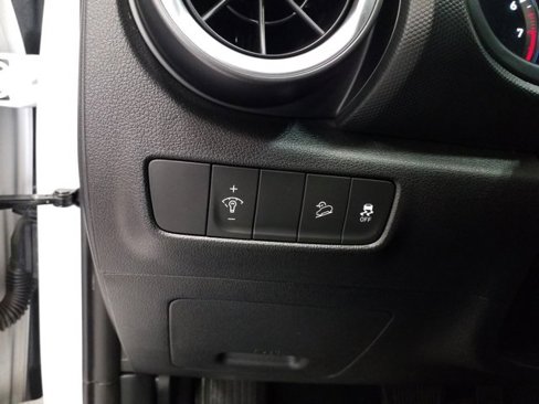 Used 2023 Hyundai Kona SEL image 13