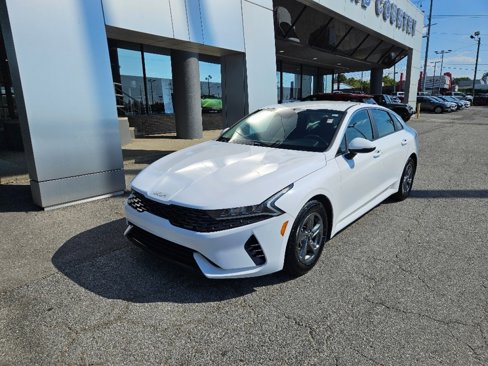 Used 2023 Kia K5 LXS image 2