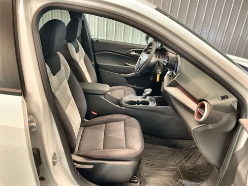 Certified 2024 Chevrolet Trax RS w/ Driver Confidence Package image 24
