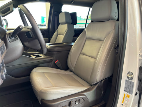 Used 2021 Chevrolet Suburban LT w/ Rear Media and Nav Package image 14