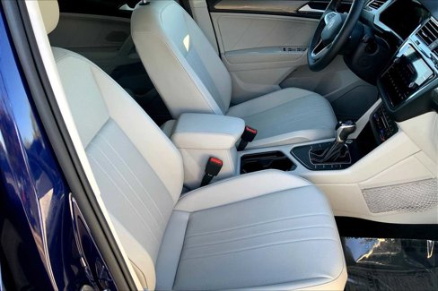 Used 2022 Volkswagen Tiguan SE image 8
