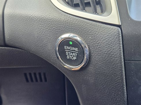 Used 2019 Ford Edge SEL w/ Equipment Group 201A image 16