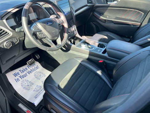 Used 2022 Ford Edge ST-Line image 10