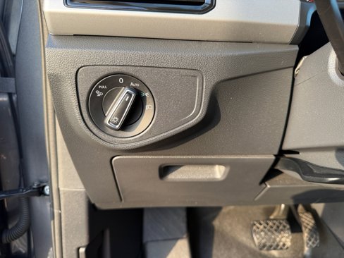 Used 2022 Volkswagen Atlas SE image 29